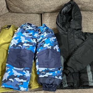 Kids Snow / Cold weather gear.